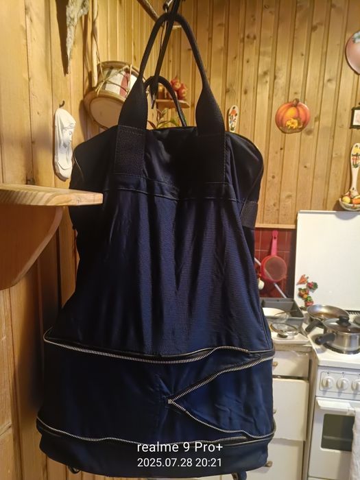 Torbę podróżną bardzo wygodną lekka sprzedam