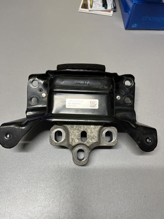 Продам оригинальную подушку шкоды а 7