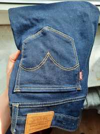 Jeansy Levis W26 L32