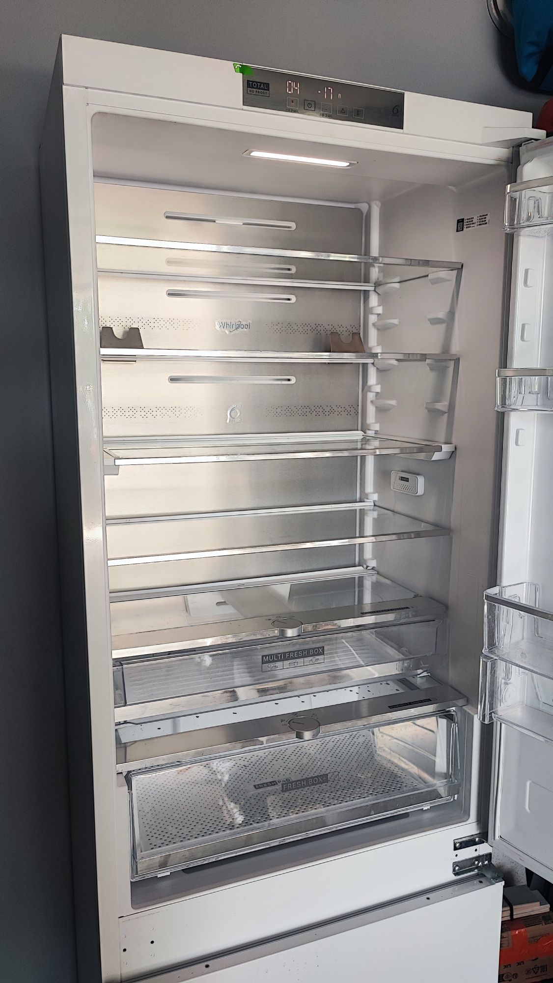 Lodówka WHIRLPOOL WH SP70 T241 P