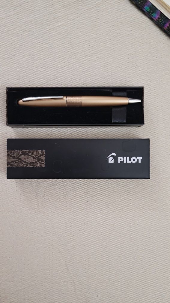 Długopis zelowy marki Pilot