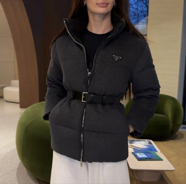Куртка Prada XS в наявності