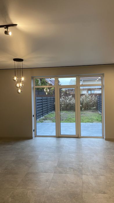 Продається Таунхаус з новим якісним  ремонтом