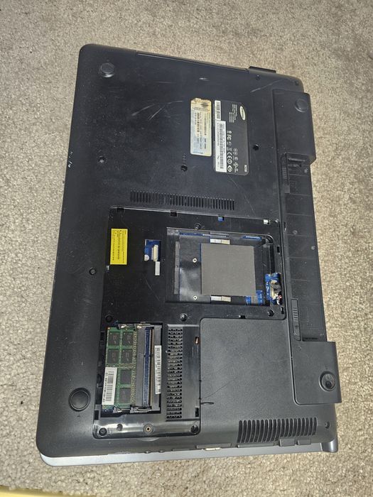 Laptopy HP Dell Samsung