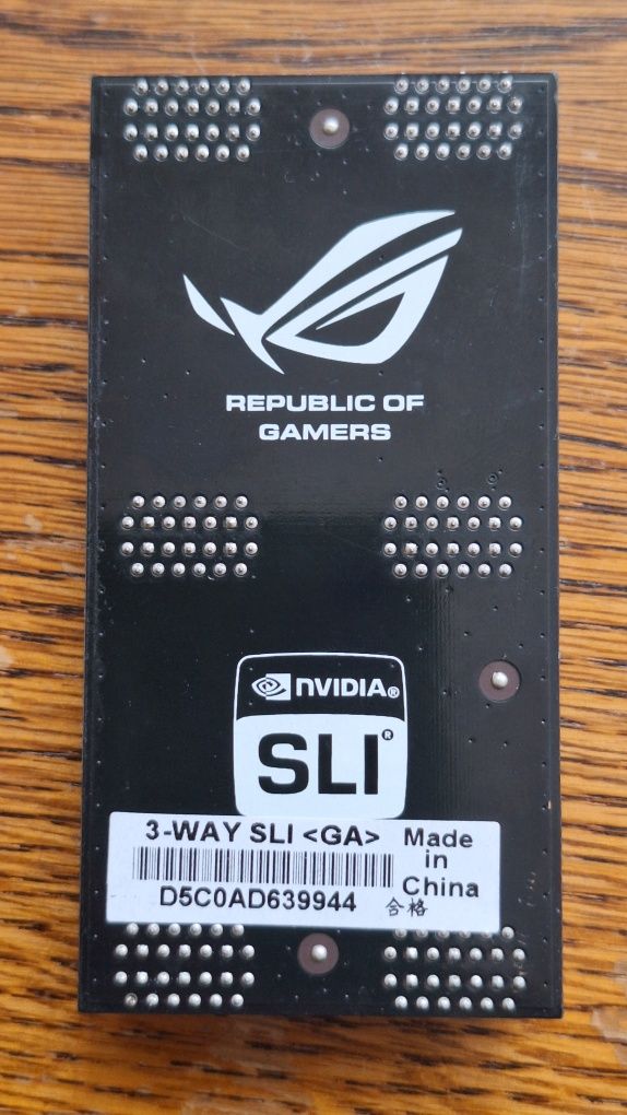 Mostek SLI 3-way Asus E311922 NVidia
