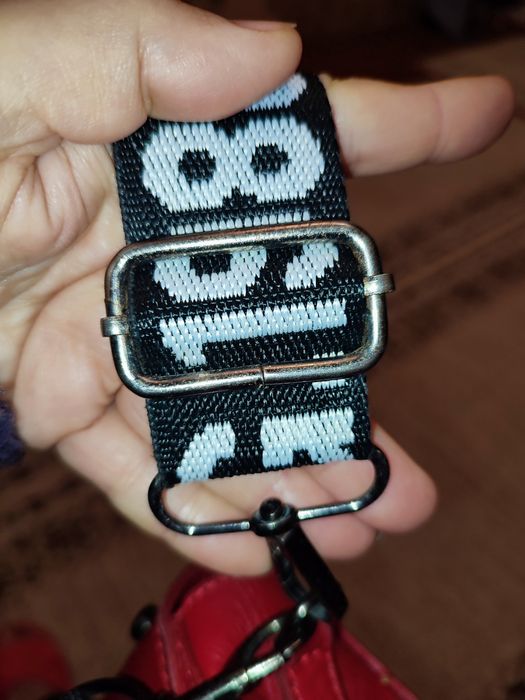 Итальянская кожаная сумка красного цвета, кожа натуральная