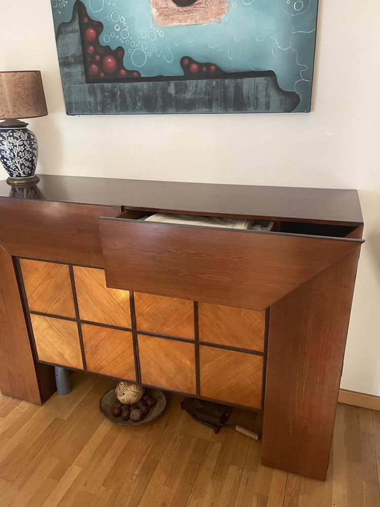 Conjunto Mesa + 6 cadeiras e Aparador