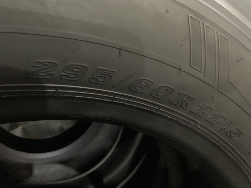 шина вантажна б/в 295/60R22,5 Dunlop SP446 (1 шт)