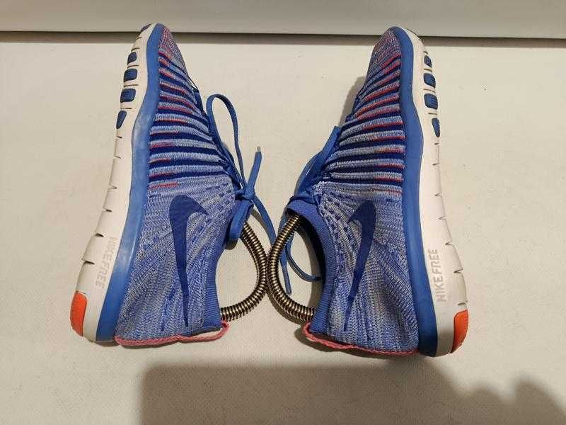 Жіночі кросівки для тренувань Nike wm nike free transform flyknit