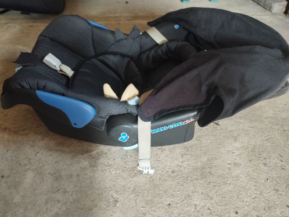 Sprzedam fotelik do auta Maxi Cosi