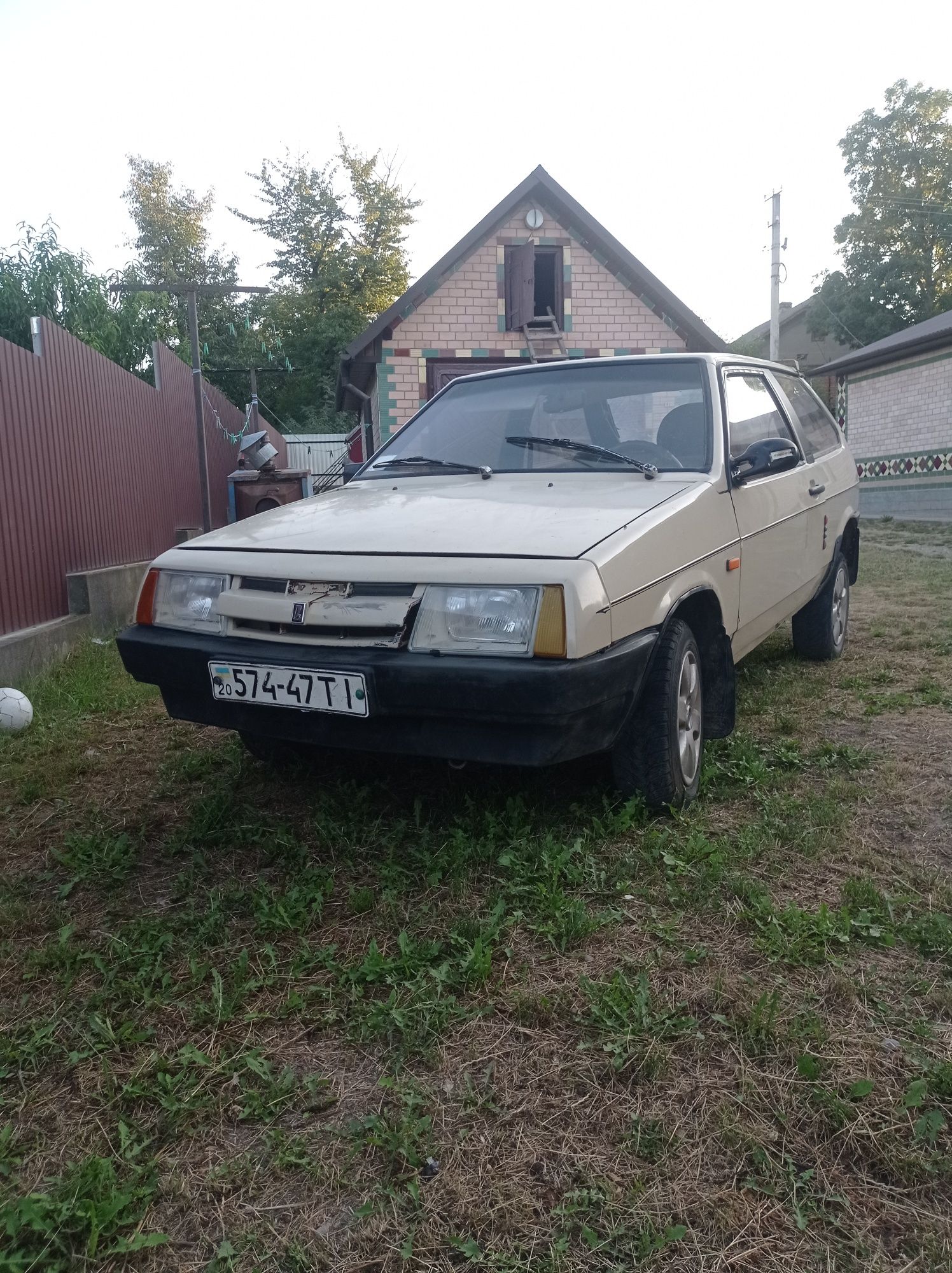 Продам машину ваз 2108