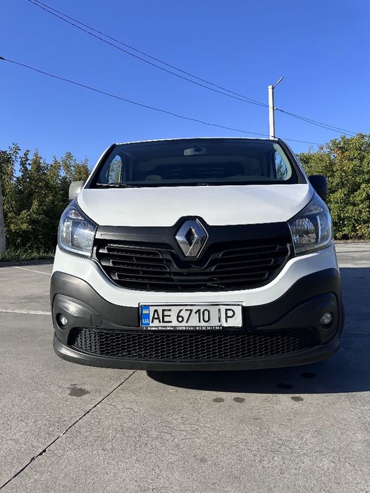 Продам Renault Traffic 2015 года