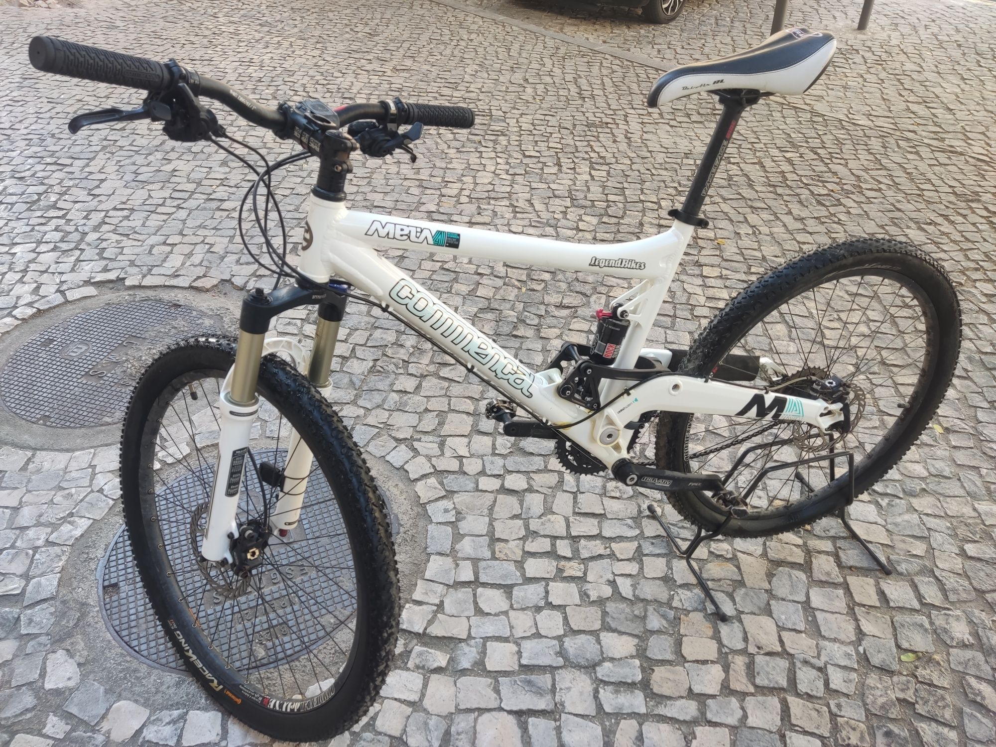 Bicicleta BTT Commençal Meta 4