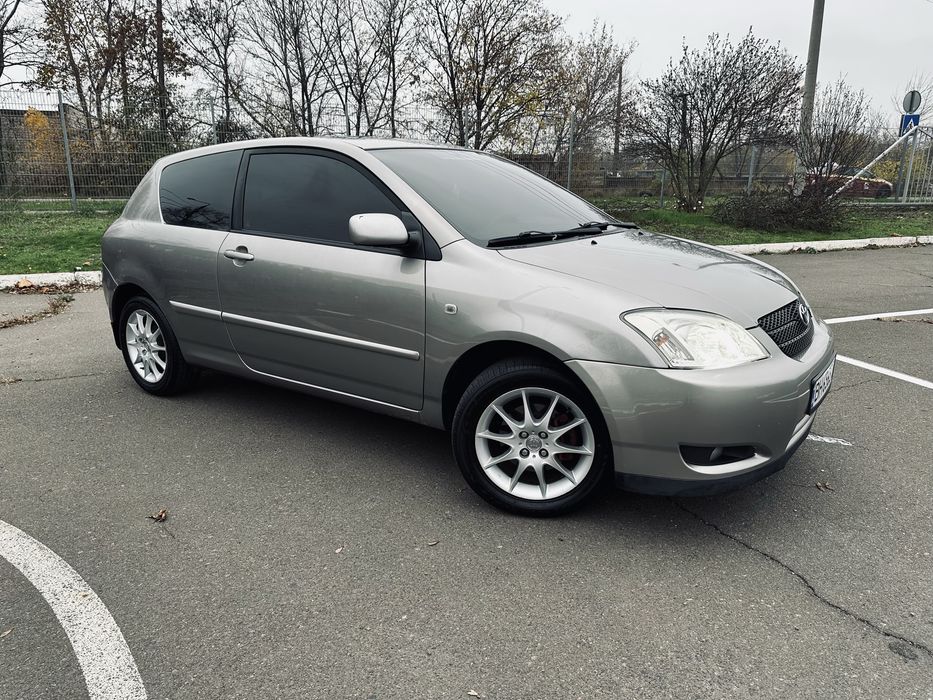 Toyota Corolla 1.8л 2003г