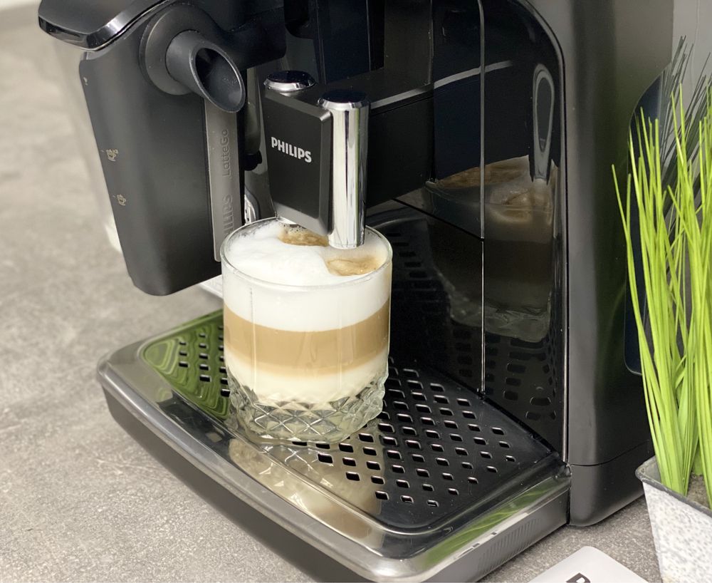 Кофемашина 2021р Philips Latte Go з молочнико кавоварка кофеварка
