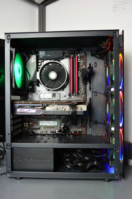 Komputer gamingowy PC Win11 ddr4 16Gb Ryzen 7 rx5700xt NOWA obudo ARGB