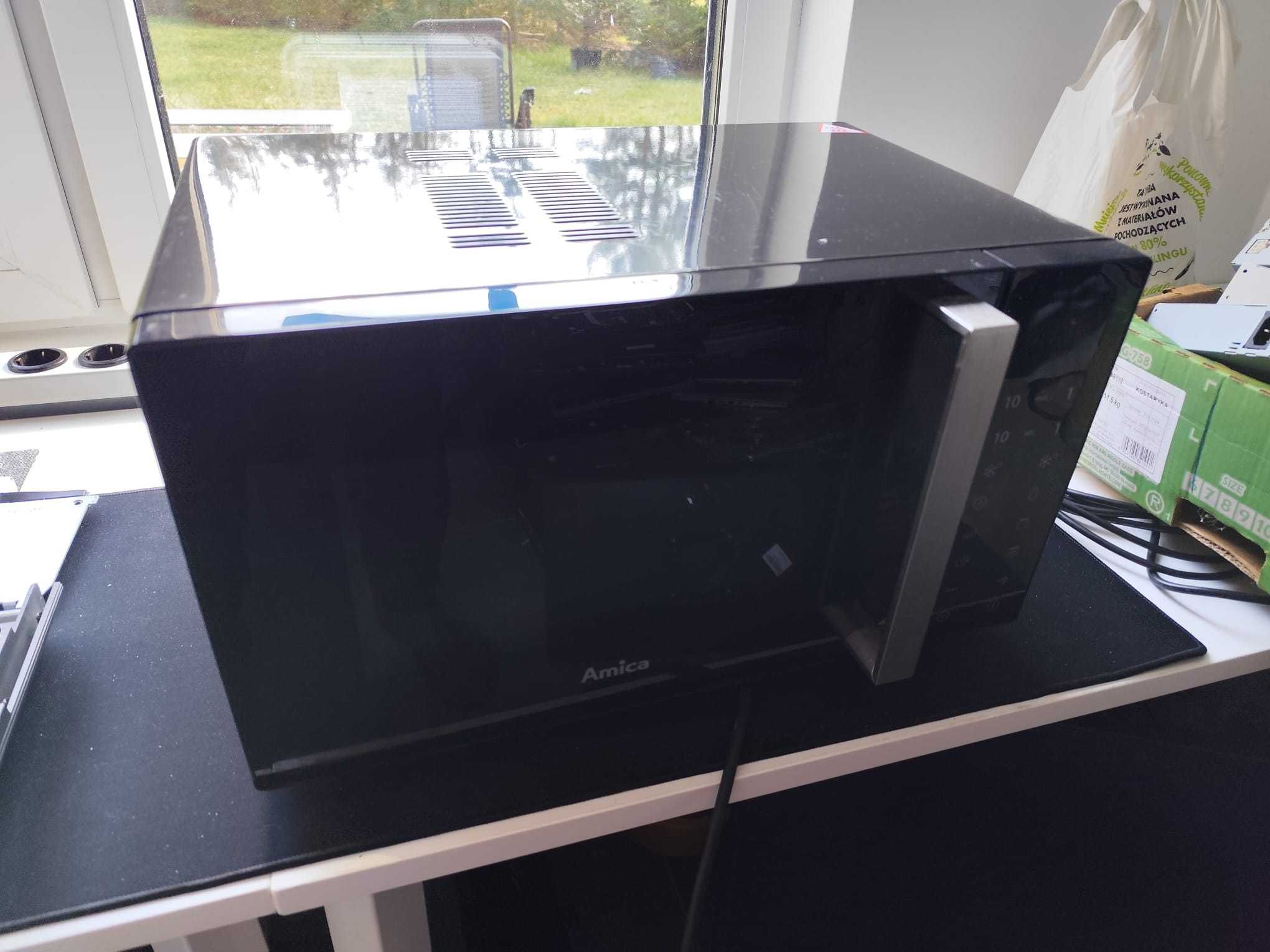 Kuchenka mifrofalowa beztalerzowa AMICA model AMGF23E1GFB