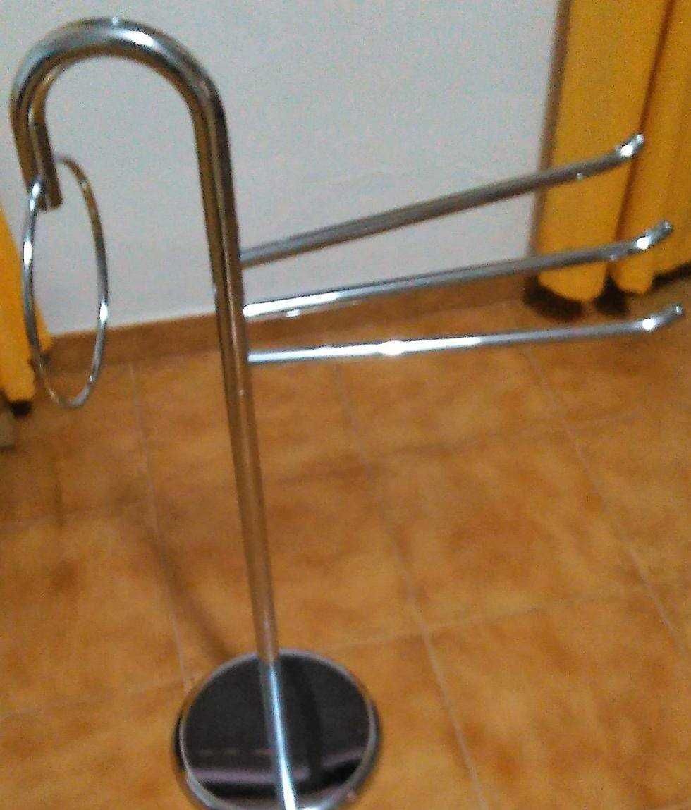 Toalheiro Pé WC Suporte Toalhas