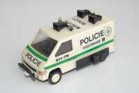 Stara zabawka samochód Policja renault trafic
