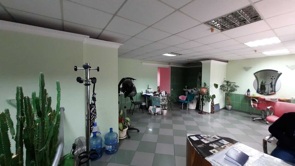 Вбудоване приміщення 75 кв. м вільного призначення вул.Гоголя