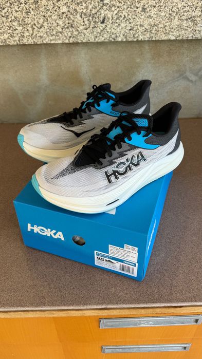 Sapatilhas running hoka rocket x3