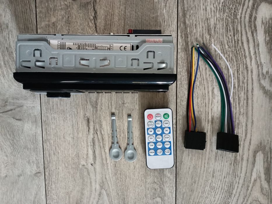 Radio Samochodowe 1Din Bluetooth Mikrofon Usb Sd