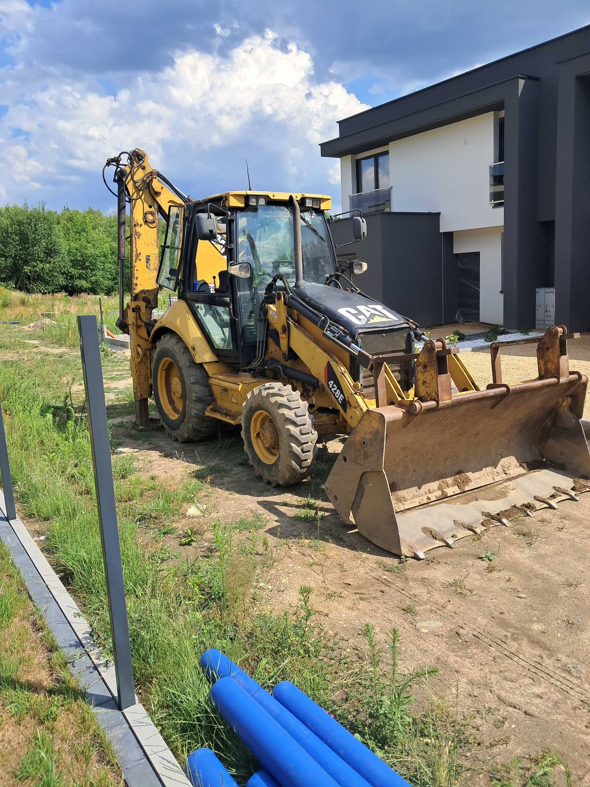 Cat 428e doinwestowany