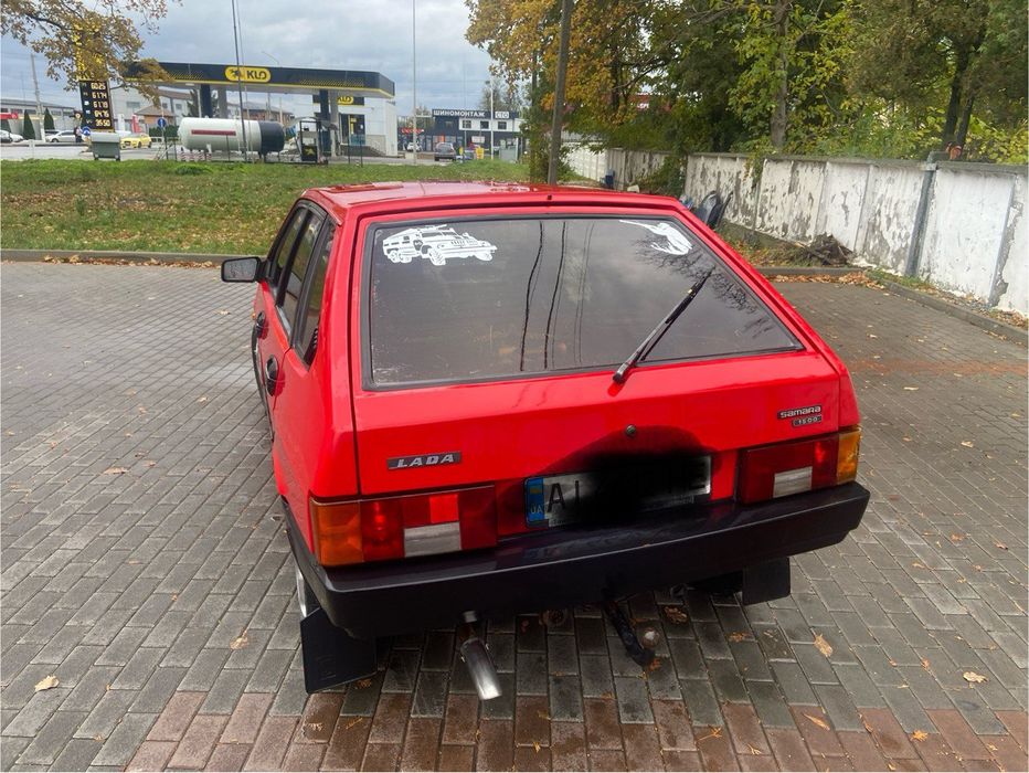 Продаю машину срочно все вопросы по телефону