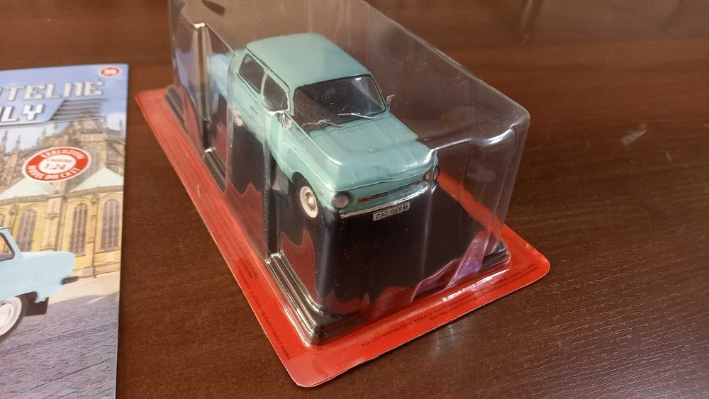 Журнал Nezapomenutelna Auta №38 с моделью(1:24) ЗАЗ-968М Запорожец