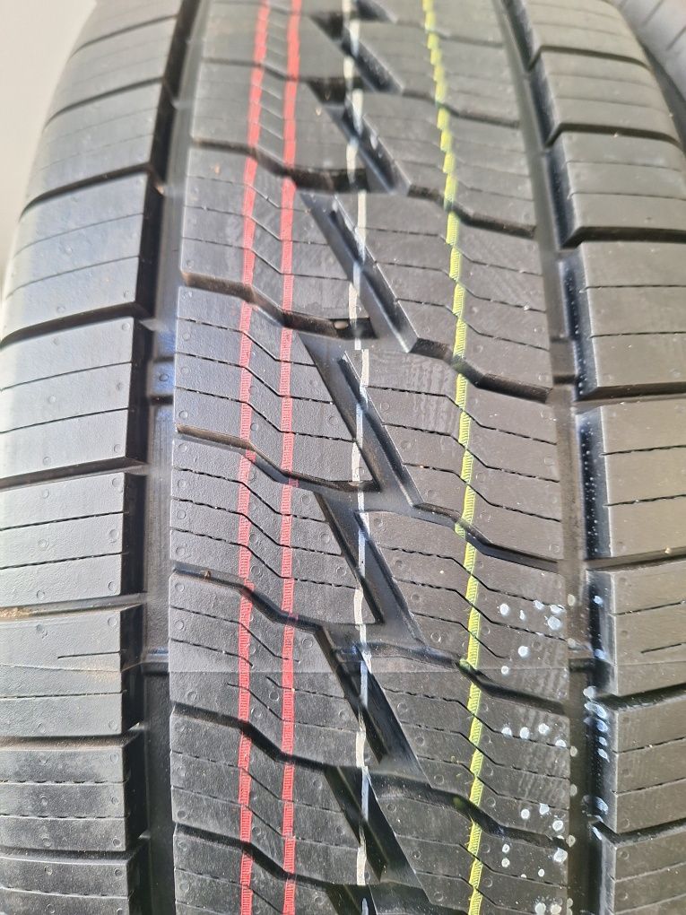 Opony Całorocznych 16 Firestone Vanhawk Multiseason 215/65R16C Nowe