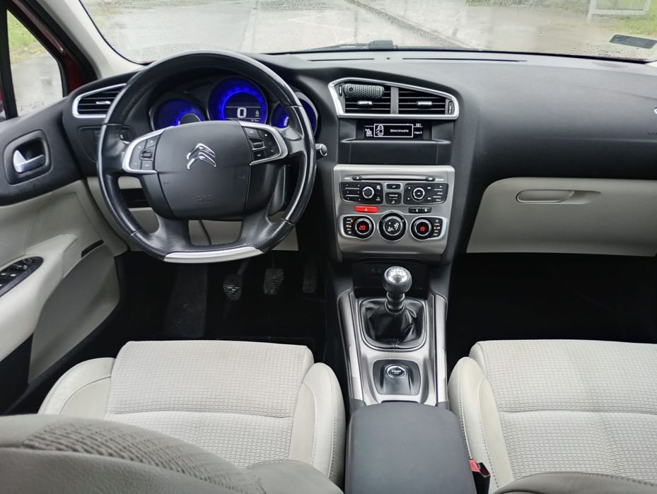 Citroen C4 II lift 1.6 hdi 120km bogate wyposażenie nowy rozrząd DENON