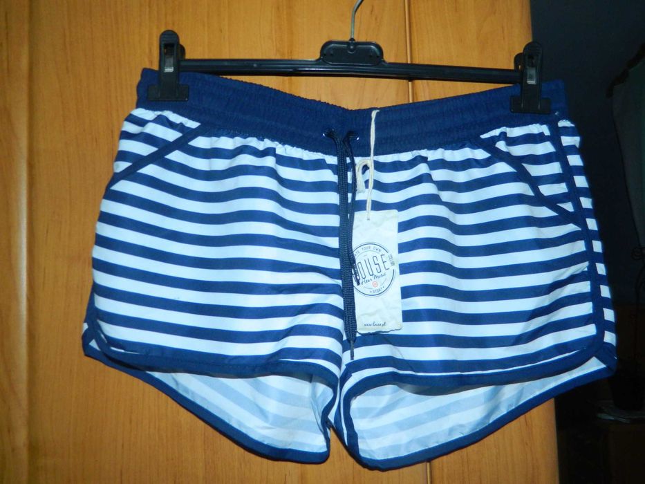 Spodenki kąpielówki w paski