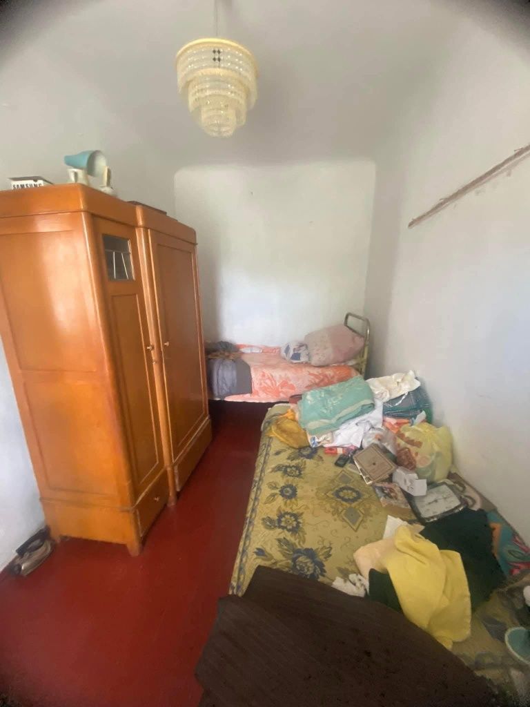 Продам 3- х кімнатну квартиру під ремонт,р-н Залізничного Вокзалу