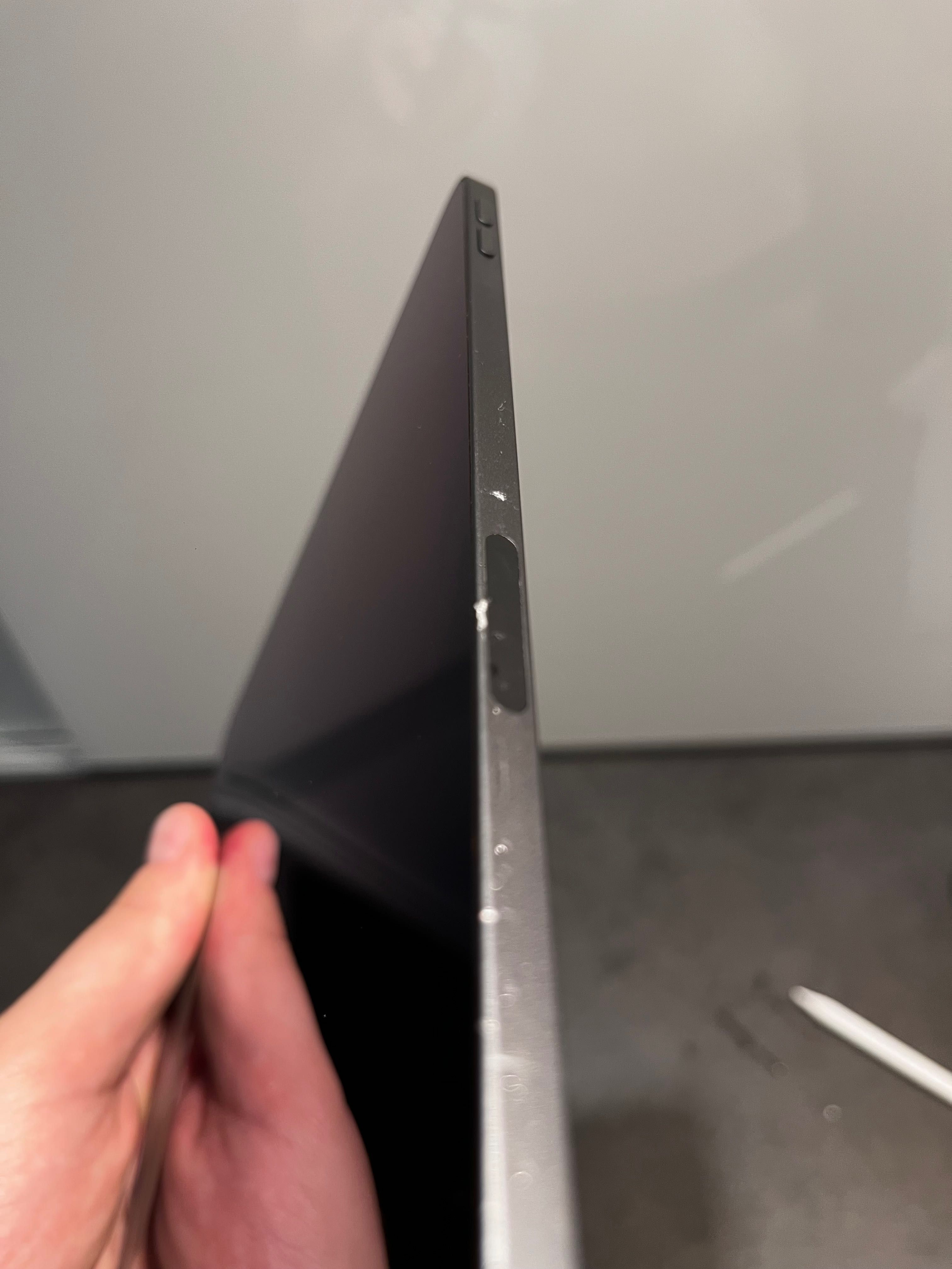 iPad Air 5th gen M1 256 GB i Apple Pencil + etui gratis