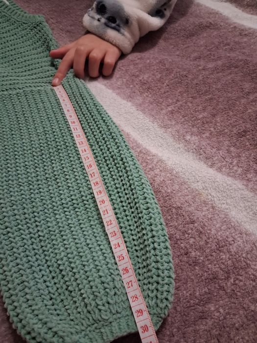 В'язана дитяча кофтинка