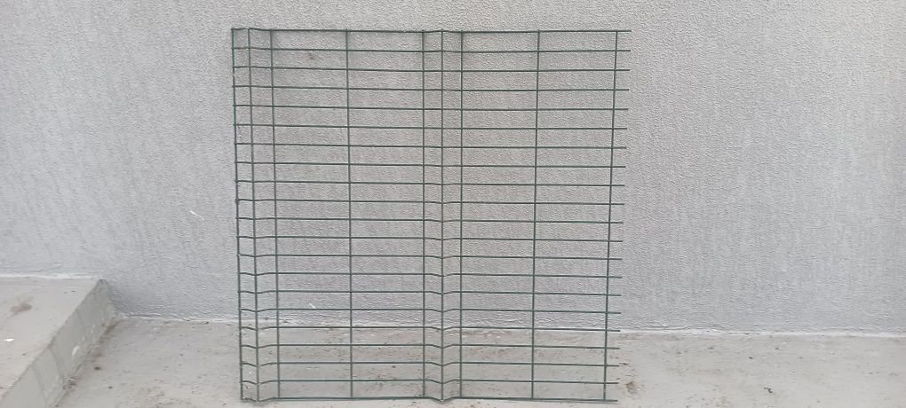 Grades de Jardim e Postes de Fixação