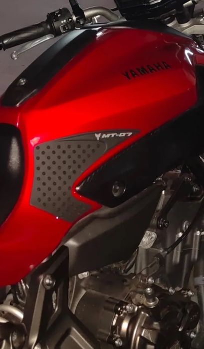 Proteção de depósito MT07 2014/2017