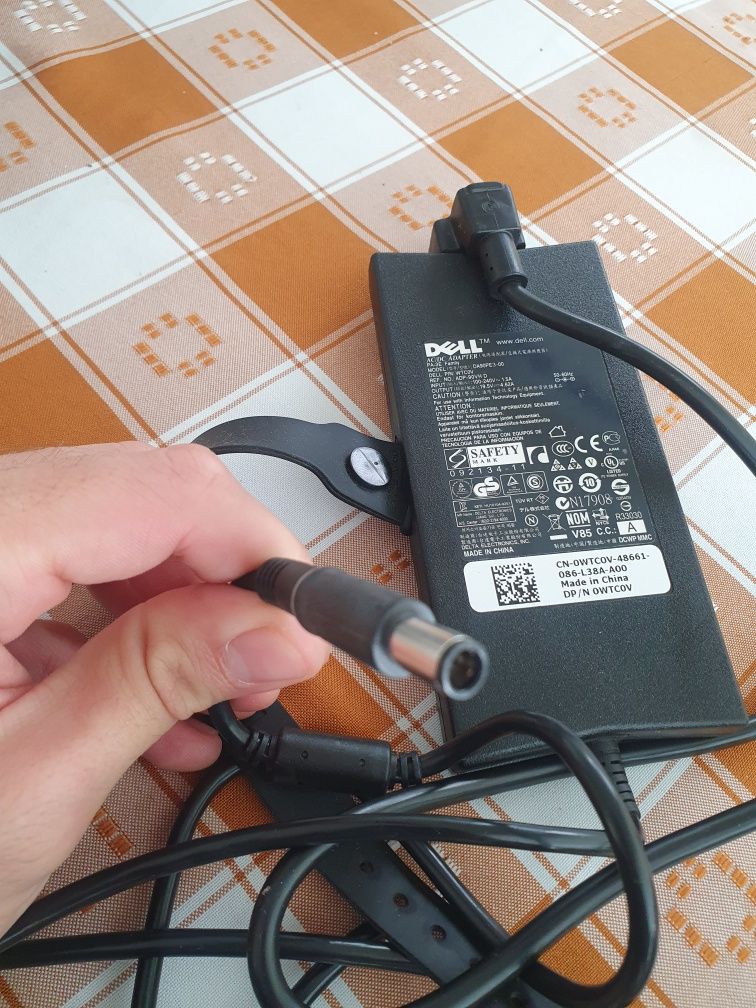 Adaptador/Carregador 90W Dell DA90PE3-00