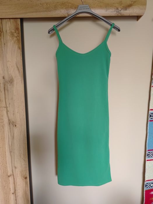 Sukienka Pakuten S zielona na ramiączka