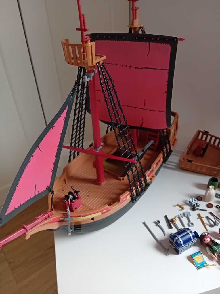 Playmobil Pirates 70411 Statek piracki