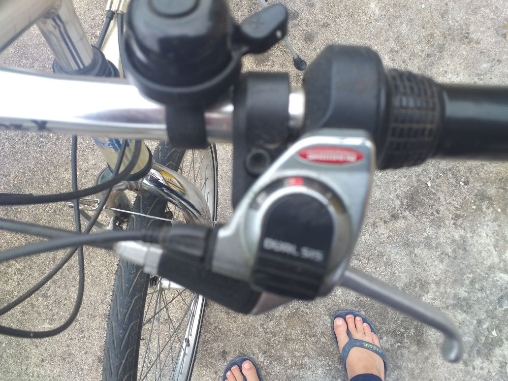Bicicleta Shimano aluminio