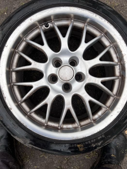 Комплект литих дисків R17 з резиною