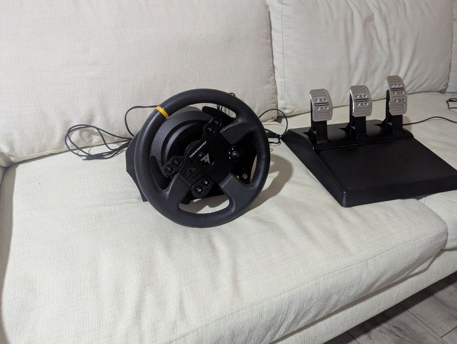 Руль thrustmaster tx/t300 в идеальном состоянии