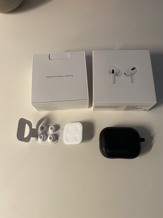 AirPods Pro 1 gen – działająca lewa, prawa trzeszczy, etui OK.