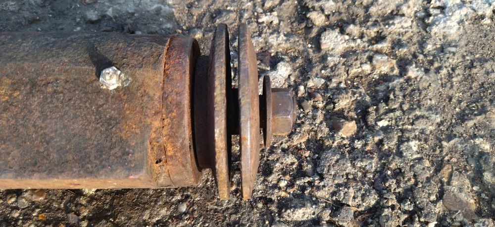 Wał ułożyskowany do cyrkularki krajzegi długość 48 cm piła stołowa