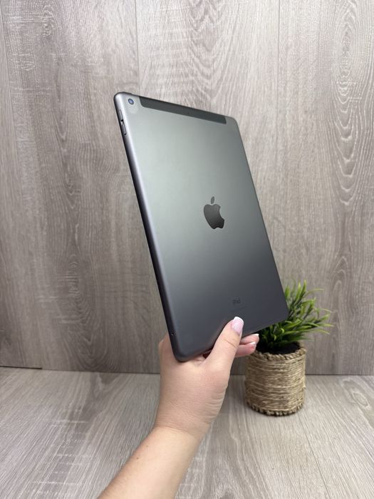 iPad 7 (2019) 32 GB, LTE + Wi-Fi