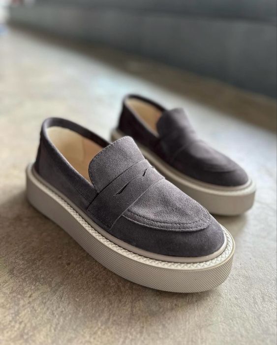 Лофери, натуральний замш