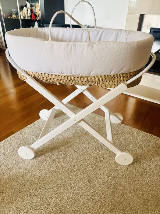 Berço para bebé (até 12 meses)