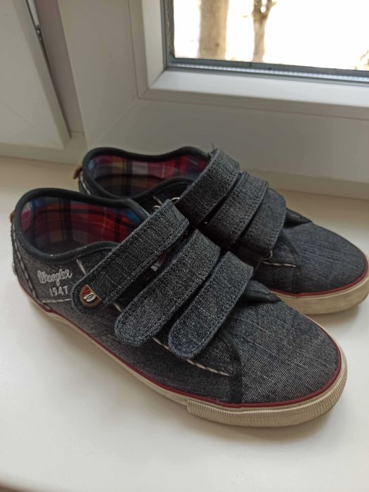 Продам дитячі напівкеди Wrangler (34 розмір - 22 см)