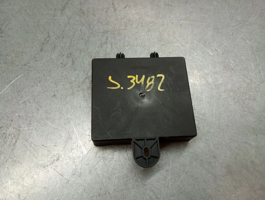 Módulo confort RENAULT Clio IV (BH_)